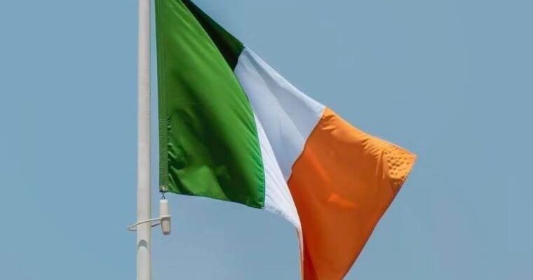 The Tricolour Under Siege